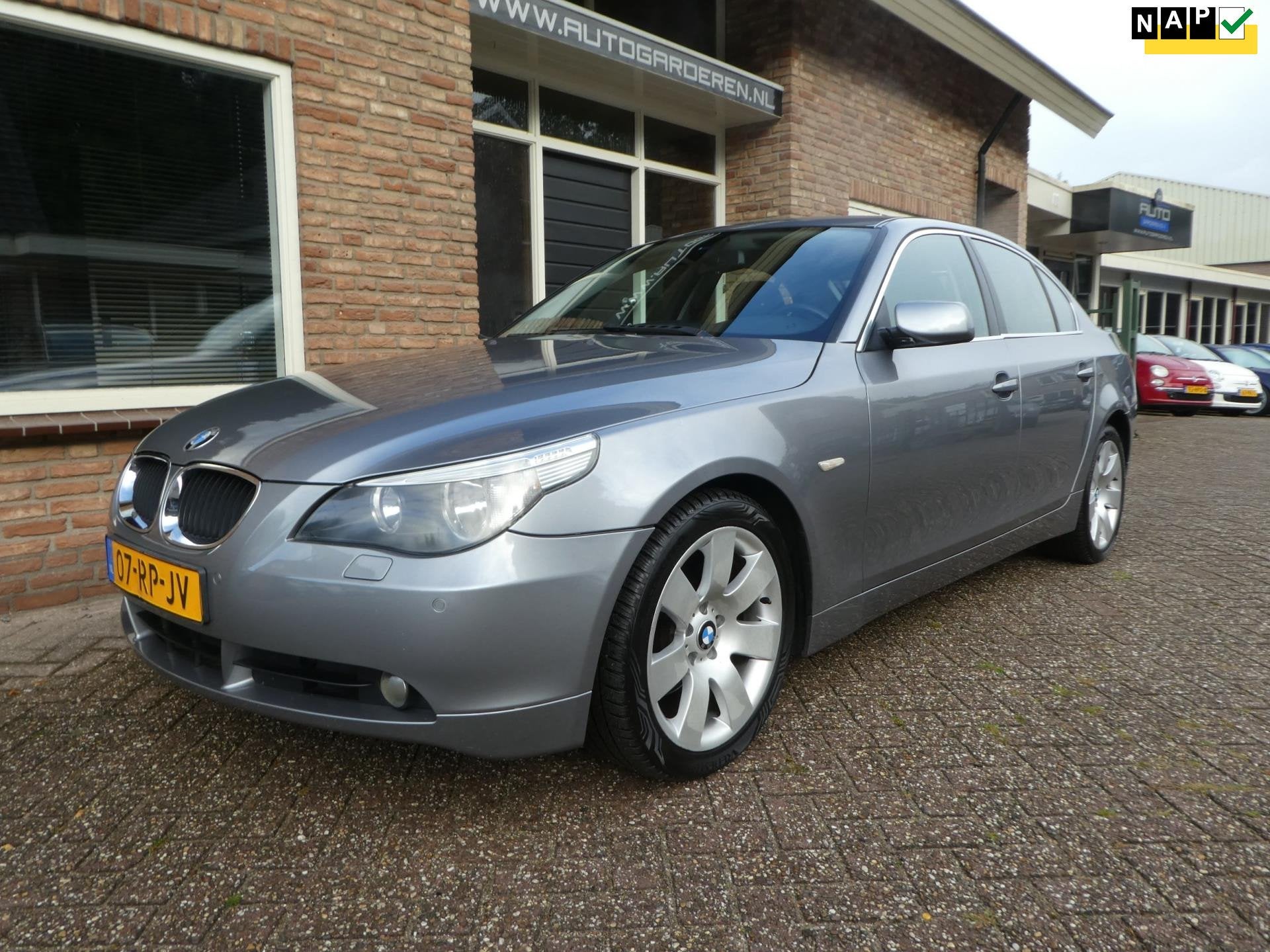 BMW 5-serie 525i Executive Automaat / Navi, Auto's, Automaat, Dealer onderhouden, Gebruikt, 2497 cc
