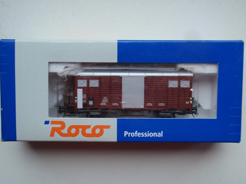 ROCO SBB K3 in bruin met remmersbordes, Gelijkstroom, Nieuw, Wagon, Piko