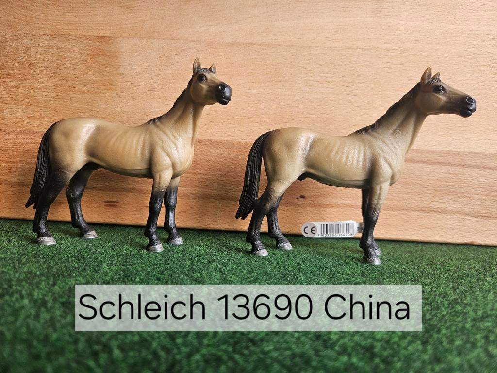 Schleich 13690 Akhal Teke hengst met of zonder vaantje
2012, Ophalen of Verzenden, Zo goed als nieuw, Paard, Beeldje of Figuurtje