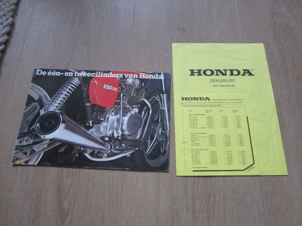 Honda CB 125 S3 / CB 125 T / CB 250 T/ CB 400 T folder 1980, Motoren, Handleidingen en Instructieboekjes, Ophalen of Verzenden
