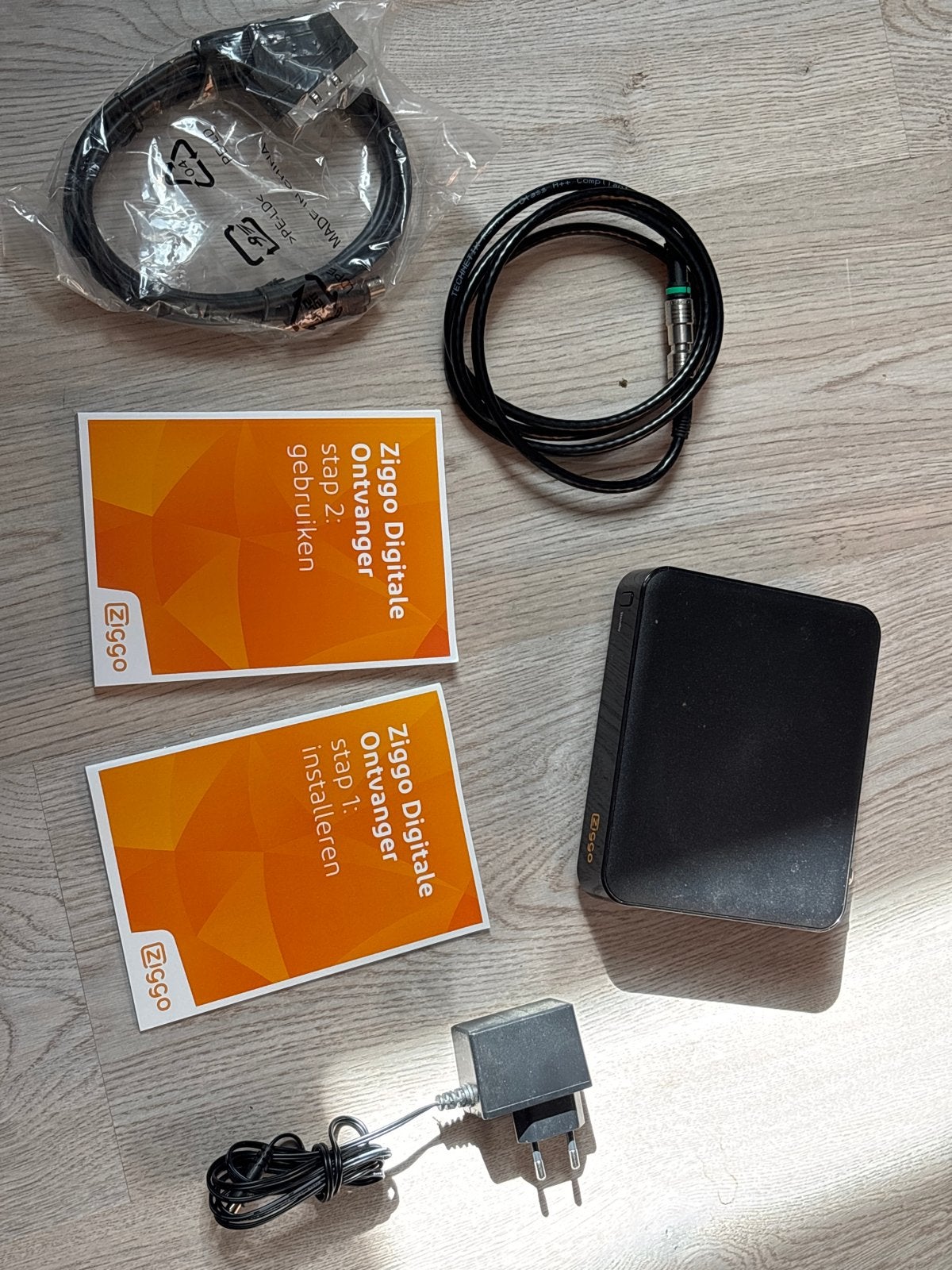Ziggo Digitale Ontvanger Humax IRHD-5300C - Compleet, Audio, Tv en Foto, Ophalen of Verzenden, Zo goed als nieuw, Decoder