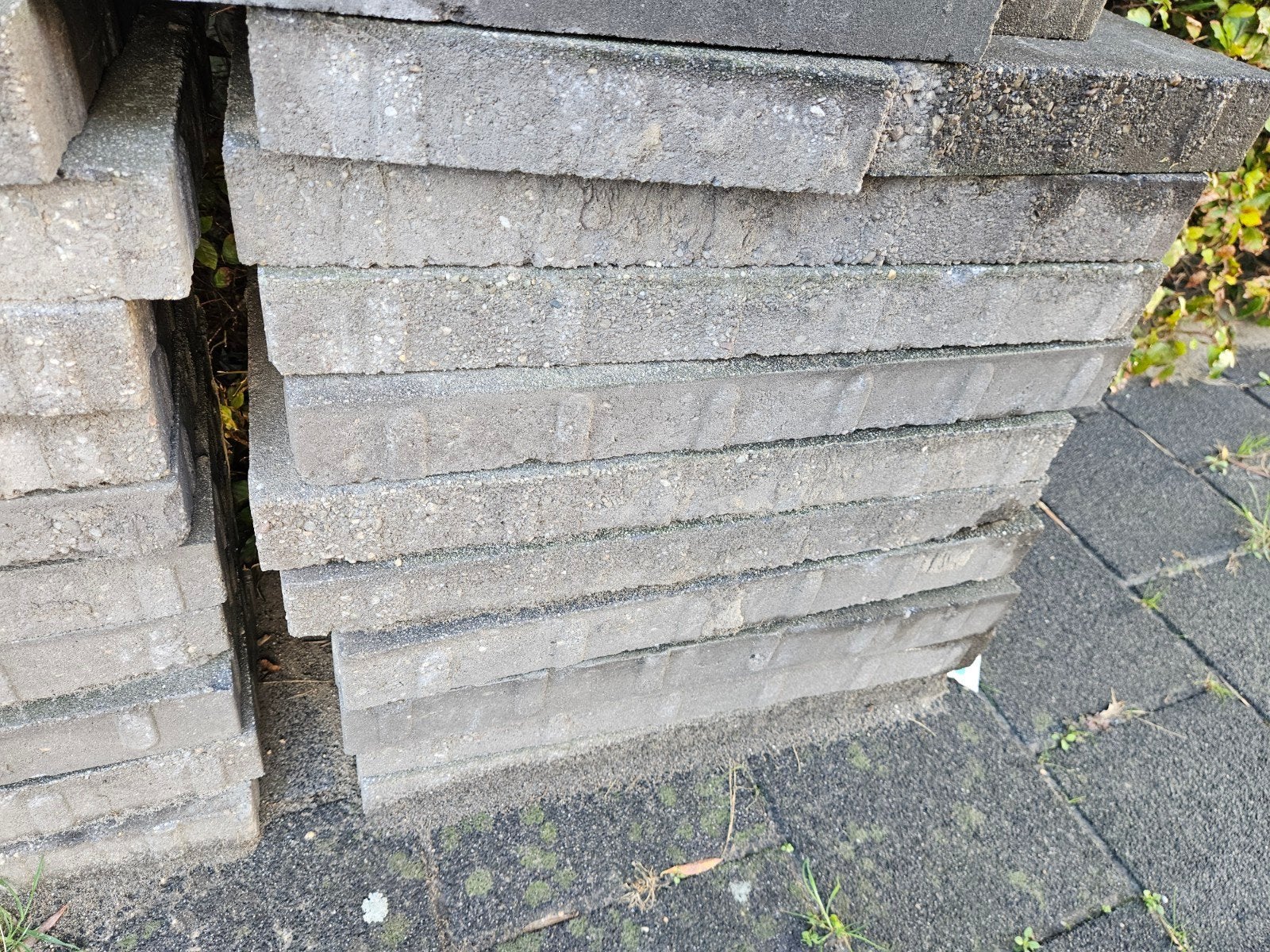 Grote stevige grijze tegels 30x60x5 cm, Tuin en Terras, Ophalen of Verzenden, Gebruikt, Beton, Terrastegels
