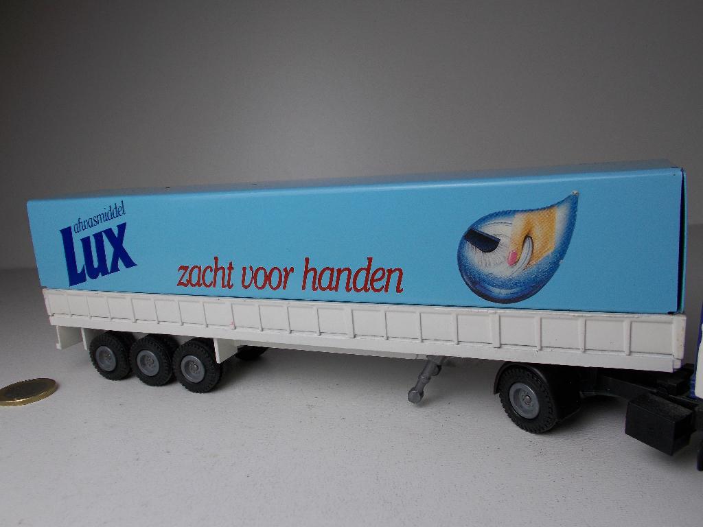 Vintage TEKNO VOLVO LONG TRAILER "LUX AFWASMIDDEL" Igst. (E), Ophalen of Verzenden, Zo goed als nieuw, Bus of Vrachtwagen, Tekno