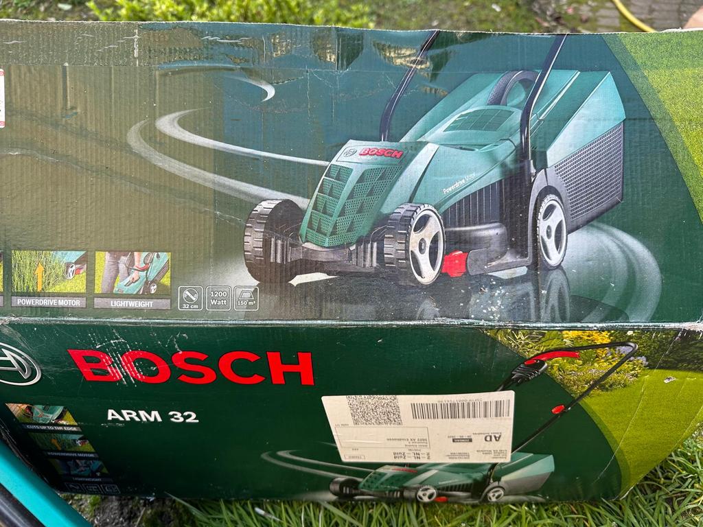 Bosch elektrische grasmaaier arm 32 cm, Ophalen of Verzenden, Gebruikt
