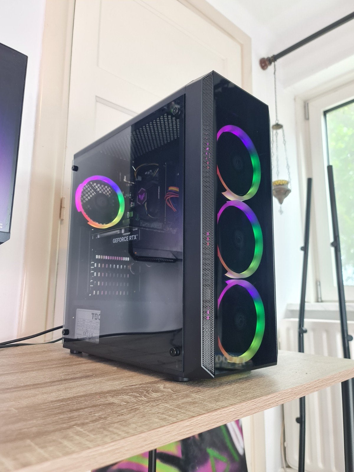 Game PC RTX 3050 + i7 9700F + 16gb ddr4 + 500gb ssd, Ophalen, Virtual Reality, Zo goed als nieuw, SSD
