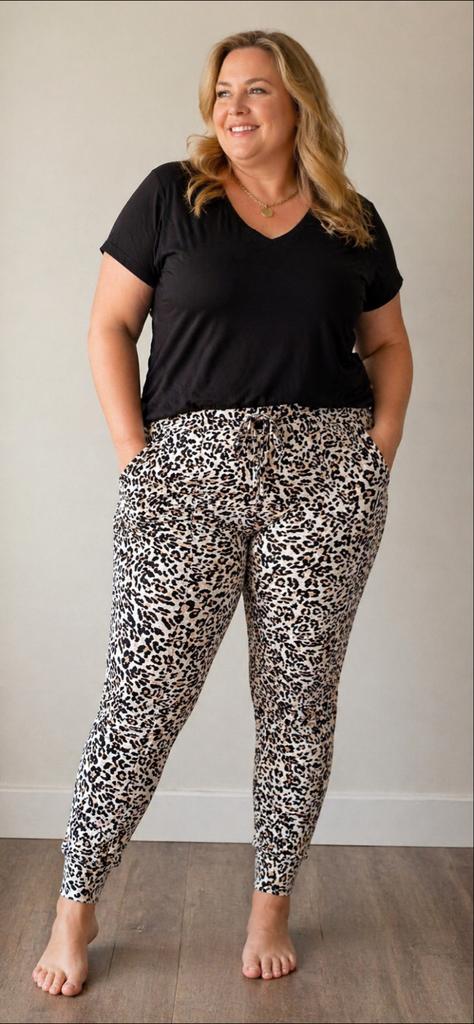 Mooij Luipaardprint Joggingbroek - Maat 2XL, Beige, Maat 46/48 (XL) of groter, Ophalen of Verzenden, Zo goed als nieuw