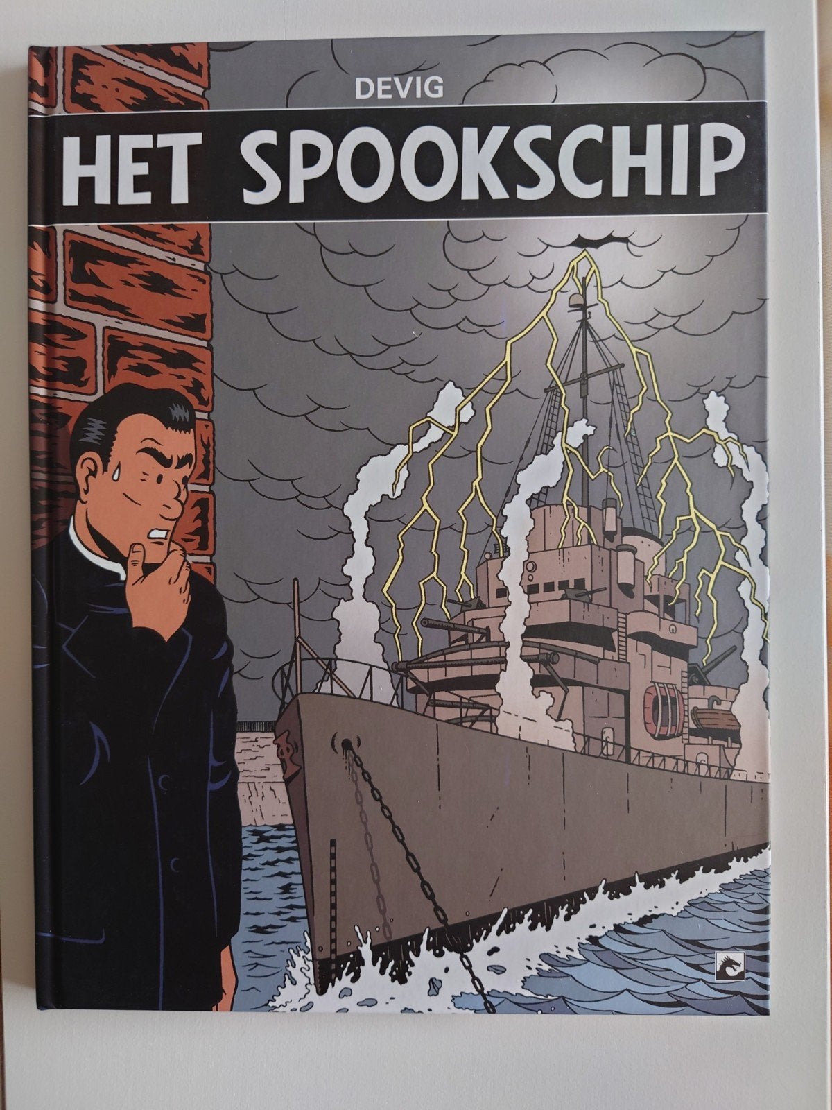 Het Spookschip HC - Dark Dragon Books, Eén stripboek, Ophalen of Verzenden, Zo goed als nieuw, Devig