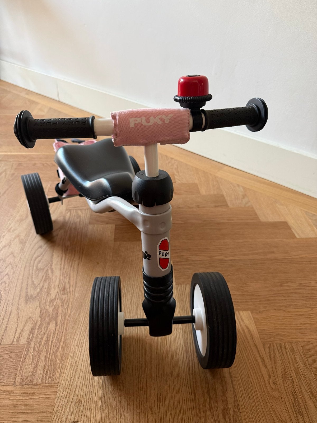 Puky Loopfiets Wutsch Roze met Mandje - Zo goed als nieuw, Ophalen of Verzenden, Zo goed als nieuw, Minder dan 16 inch