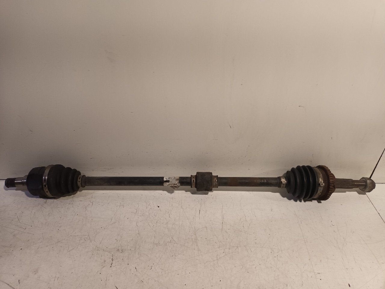 Aandrijfas rechts voor Chevrolet Spark, Onderdelen@venauto.nl, Van der Ven Autorecycling B.V., Gebruikt, Ettenseweg 76, 4706 PB Roosendaal, The Netherlands