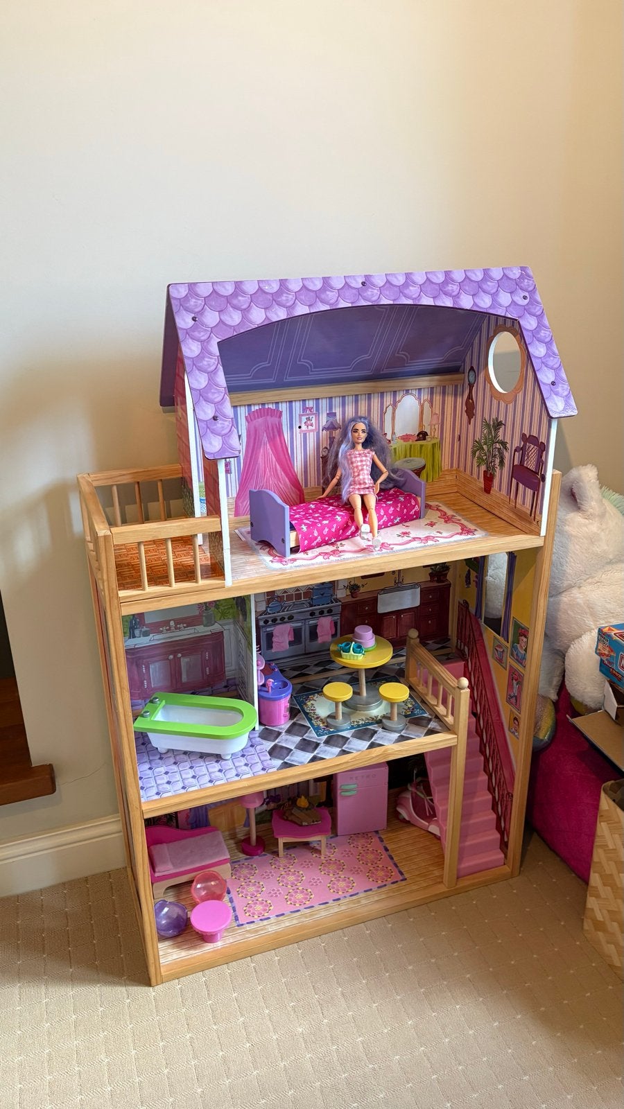 Kidkraft Poppenhuis met Meubels - Zo goed als nieuw, Kinderen en Baby's, Speelgoed | Poppenhuizen, Ophalen, Zo goed als nieuw