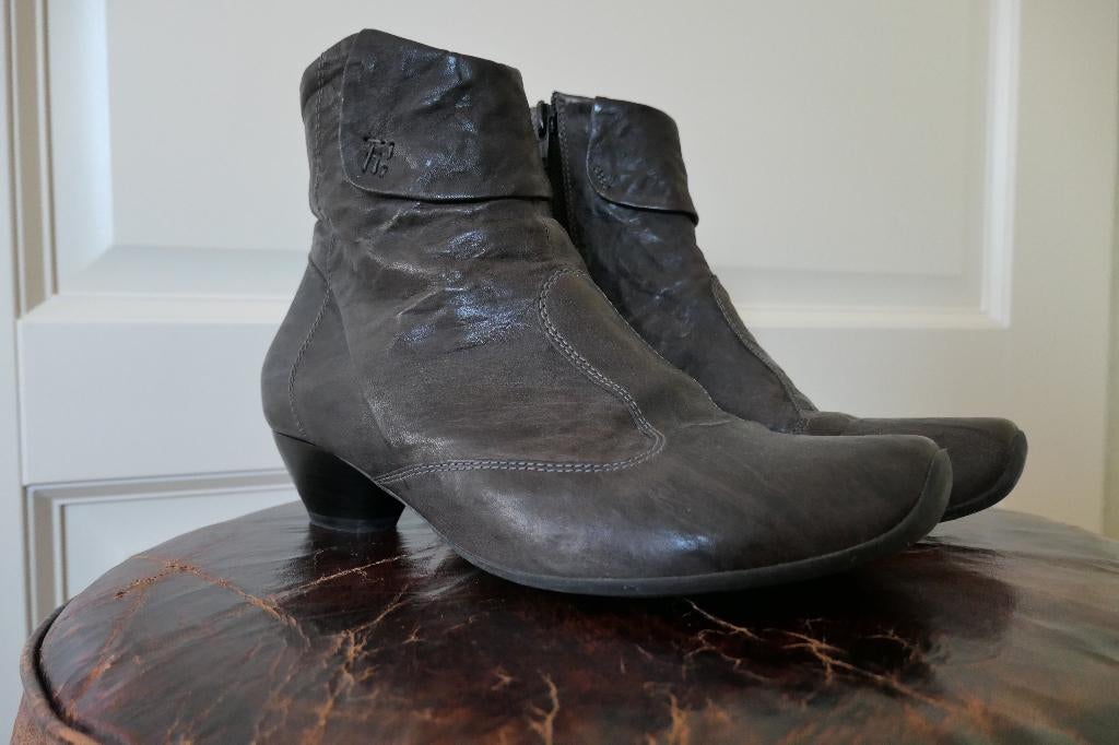 Mooie Think! enkellaarsjes maat 37,5, Kleding | Dames, Schoenen, Zwart, Think!, Lage of Enkellaarzen, Ophalen of Verzenden