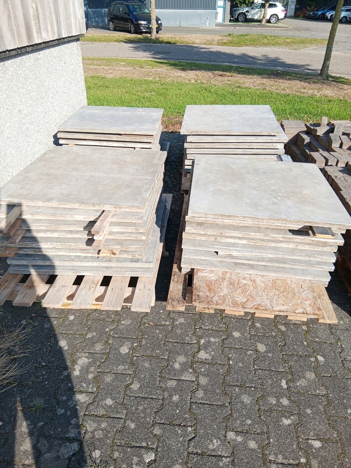 38 betonnen tegels 90x90x3,5 cm, Doe-het-zelf en Verbouw, Ophalen, Gebruikt, 10 m² of meer, Vloertegels