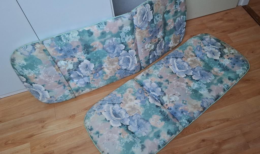 Tuinstoelkussens, Ophalen, Gebruikt