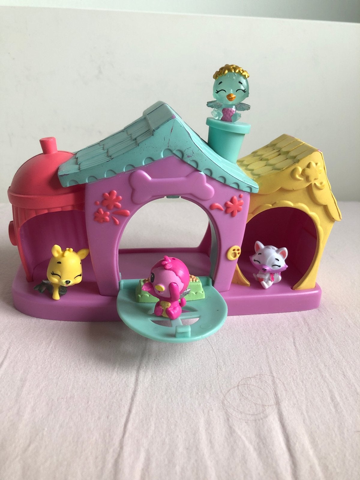 Hatchimals CollEGGtibles Speelhuis met 4 figuren, Ophalen of Verzenden, Gebruikt, Meisje