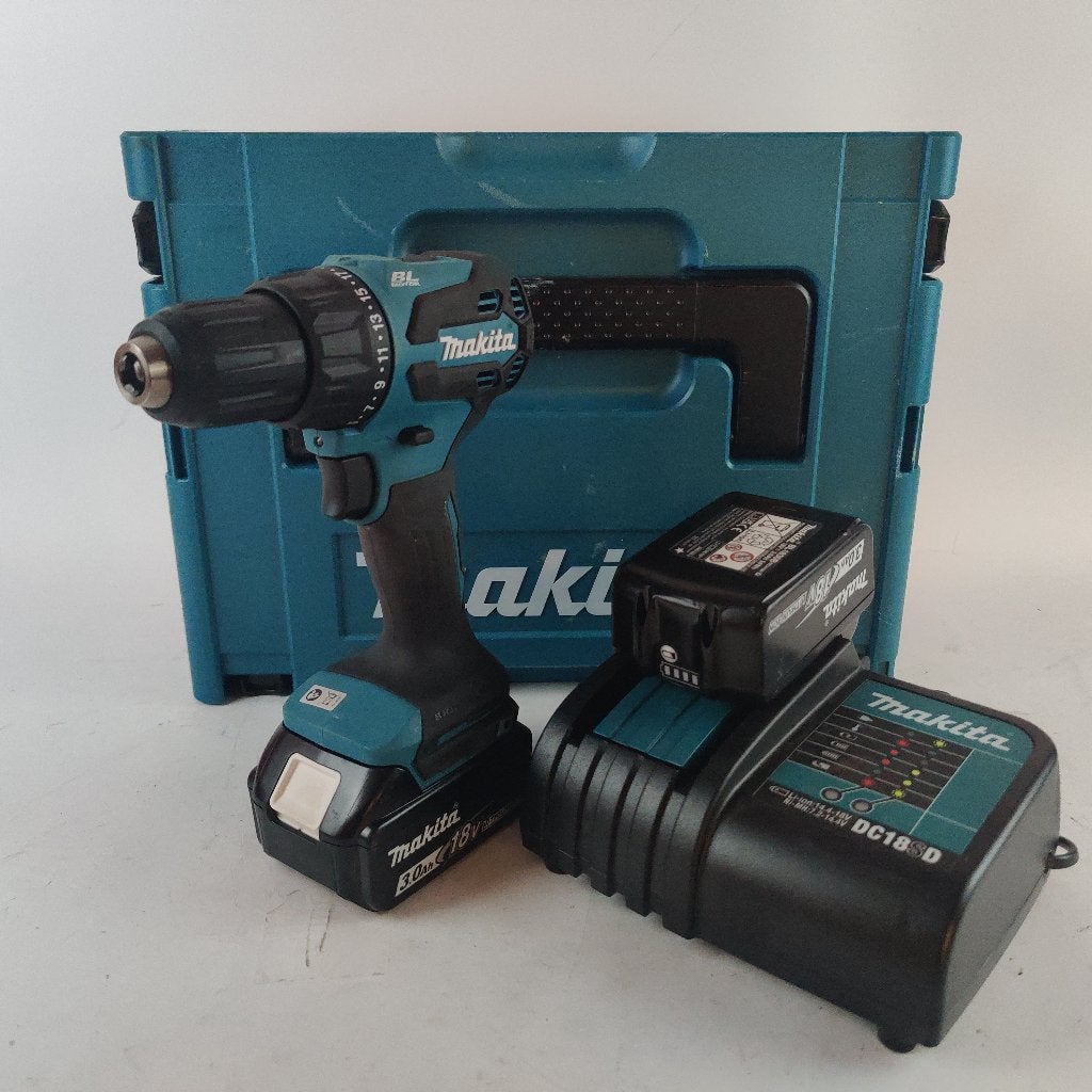 Makita DHP490 Boormachine 2025 + 2x accu + lader, Ophalen of Verzenden, Zo goed als nieuw, X, X