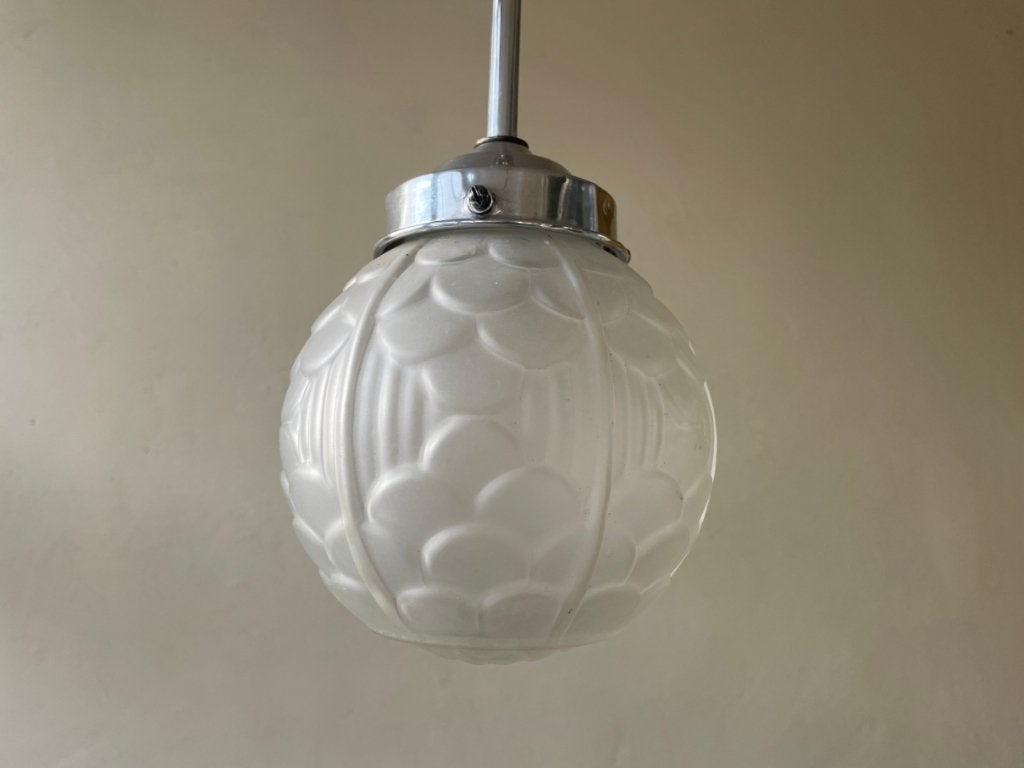 Lamp Hanglamp Bol Art Deco 1930 gestileerd Matglas, Ophalen of Verzenden