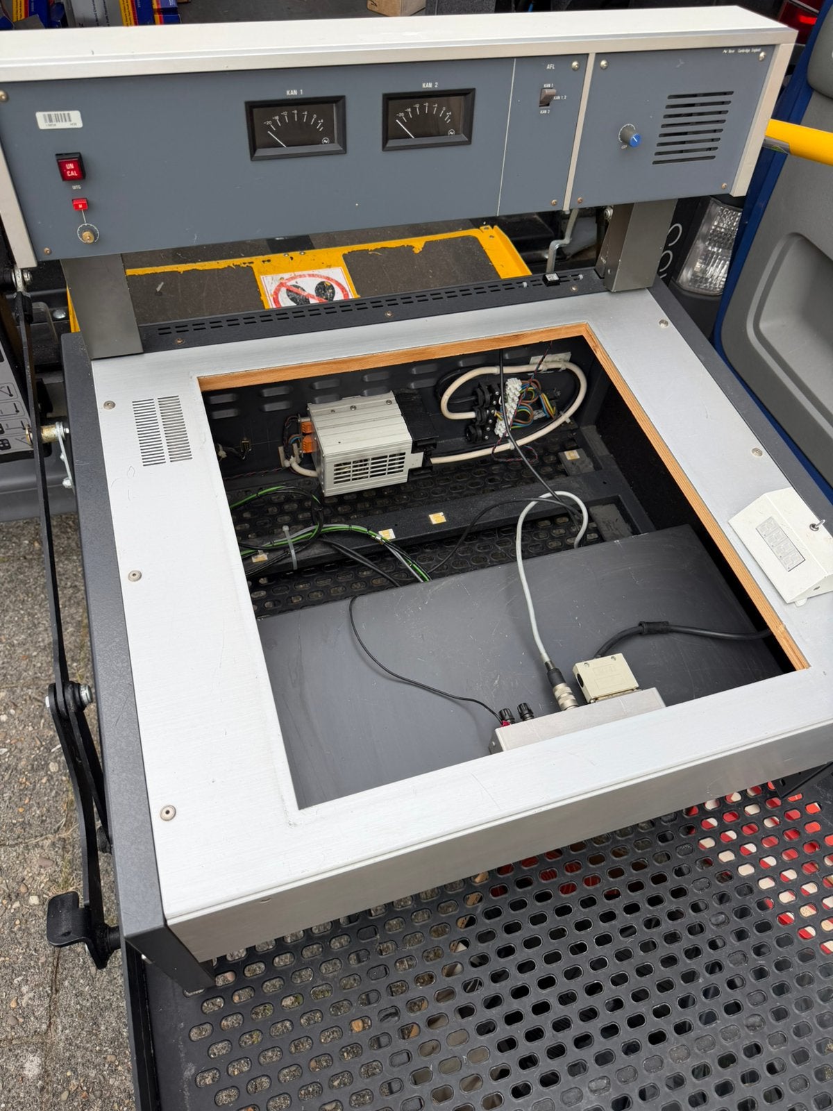 Trolley audiomeubel met meterbrug voor oa Studer EMT Revox, Audio, Tv en Foto, Ophalen, Zo goed als nieuw, Audio