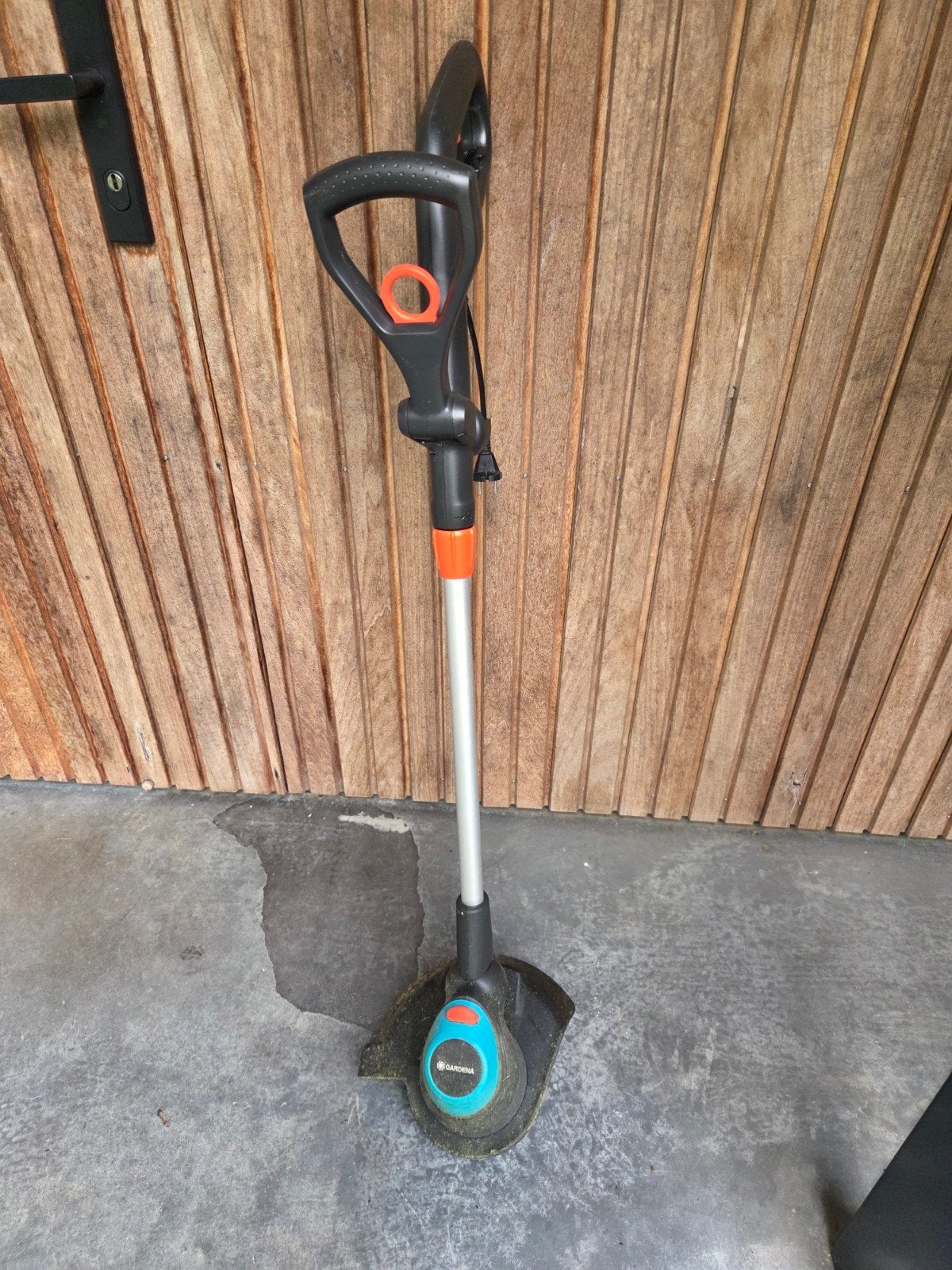 Gardena Elektrische Grastrimmer 400W - Zo goed als nieuw, Ophalen, Zo goed als nieuw, Elektrische grasmaaier, Gardena
