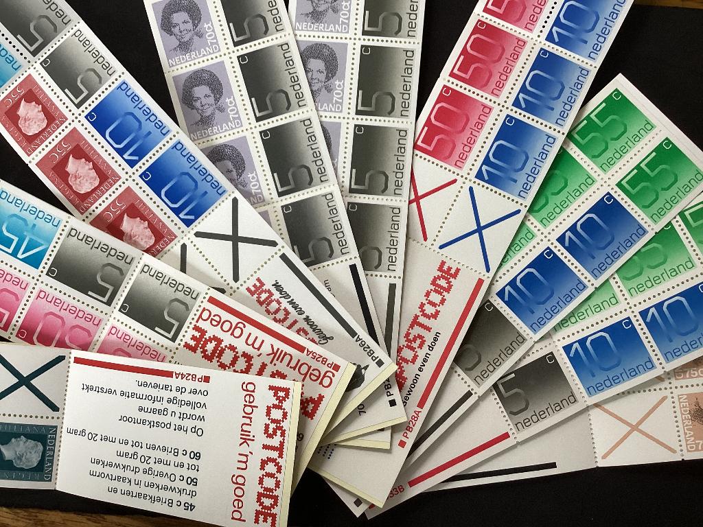 1980-1989, 9 verschillende postzegelboekjes, Postzegels en Munten, Postzegels | Nederland, Verzenden, Na 1940, Postfris