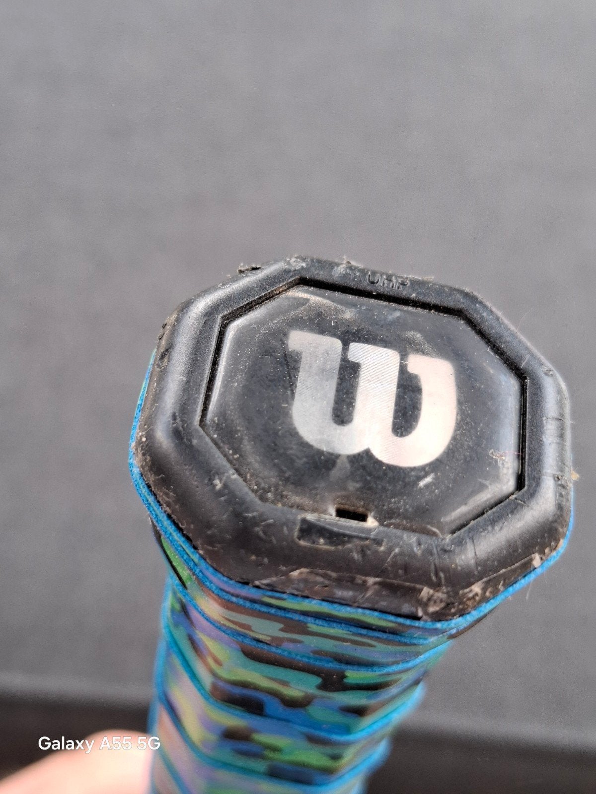 Wilson Wild Crimson Tennisracket - Gebruikt L1, Sport en Fitness, Tennis, 1 Prudential Plaza, 130 E Randolph St, Chicago, IL 60601, USA