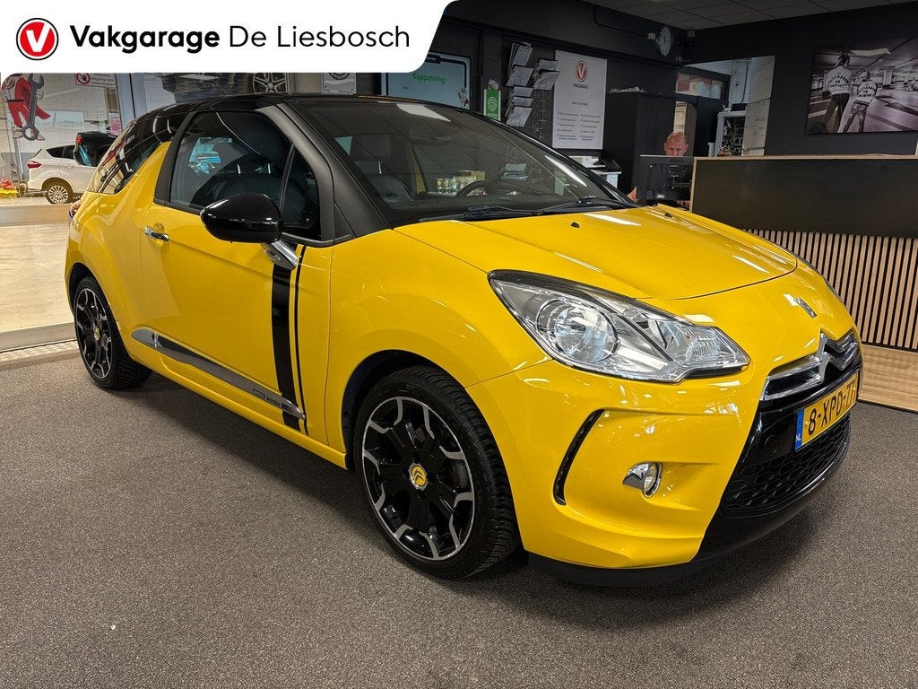 Citroen DS3 1.2 VTi So Chic/leer/navi/stoel verwarming/clima, Voorwielaandrijving, Euro 5, Gebruikt, 1199 cc