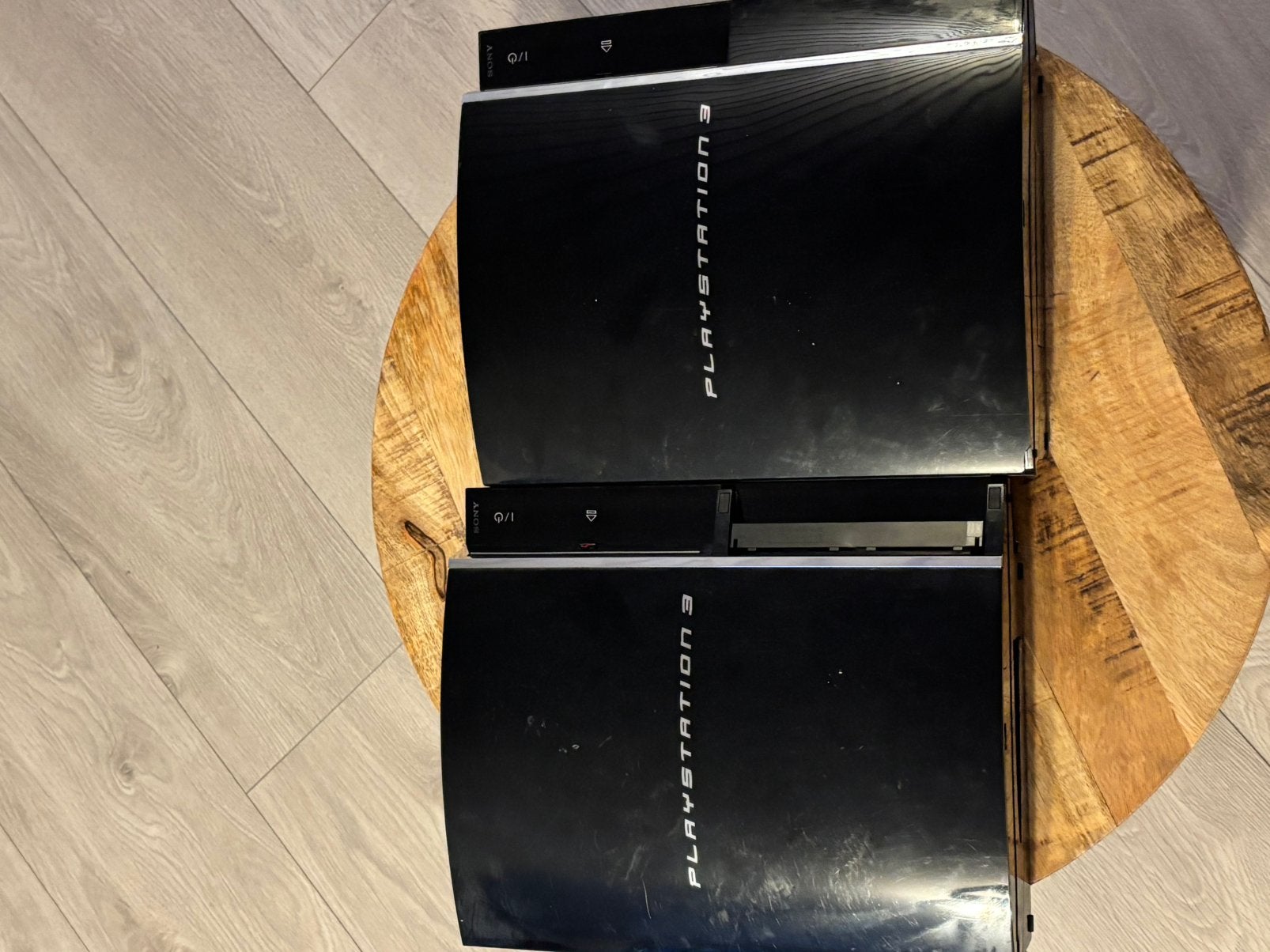 2x PlayStation 3 Phat (CECHC04) - 60GB - Defect/onderdelen, 1 speler, Ophalen, Niet werkend, Vanaf 3 jaar