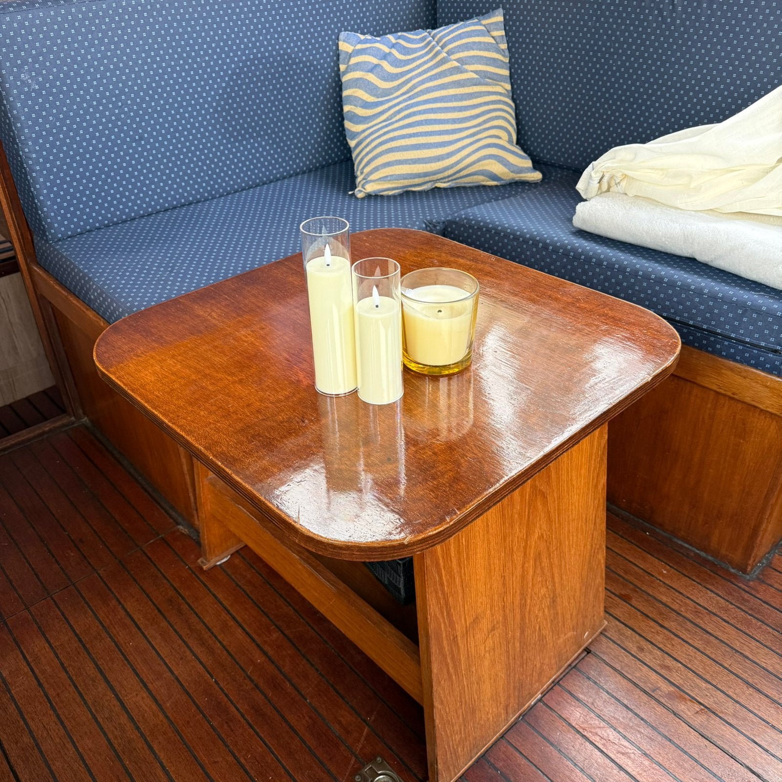 Vintage salon tafel voor boot, Huis en Inrichting, Ophalen, Gebruikt, 100 tot 150 cm, Vierkant