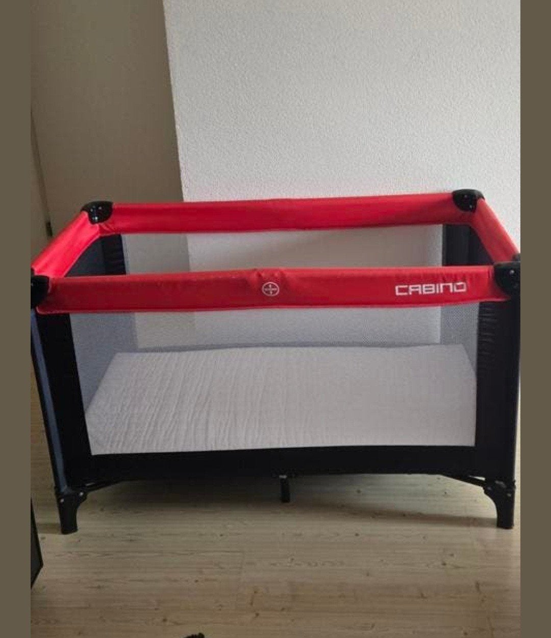 Cabino Reisbedje - Rood en Zwart, Ophalen, Gebruikt, Reisbedje