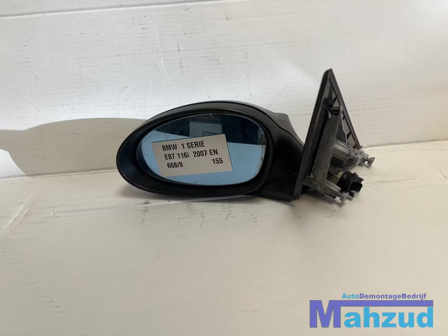 BMW 1 SERIE E87 Zwart 668/9 Links spiegel 2003-2011, Auto-onderdelen, Spiegels, Petuelring 130
80788  Munich, DE, Gebruikt, Info@bmw.de
