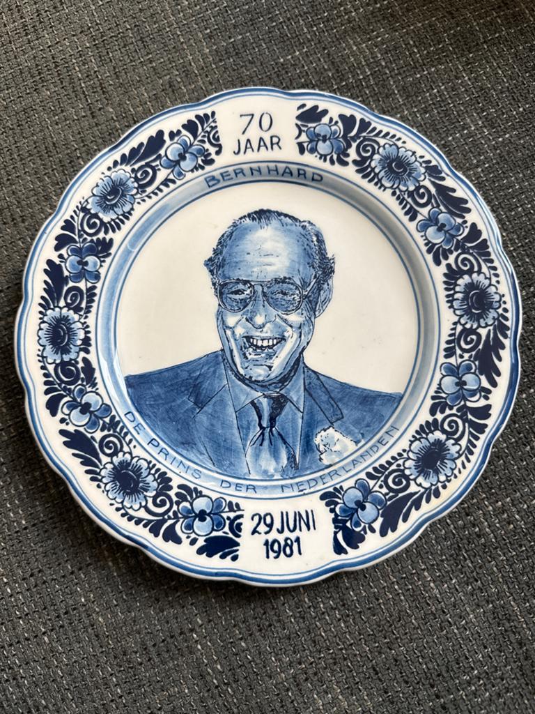 Delfts Blauw Gedenkbord Prins Bernhard 70 Jaar, Ophalen of Verzenden