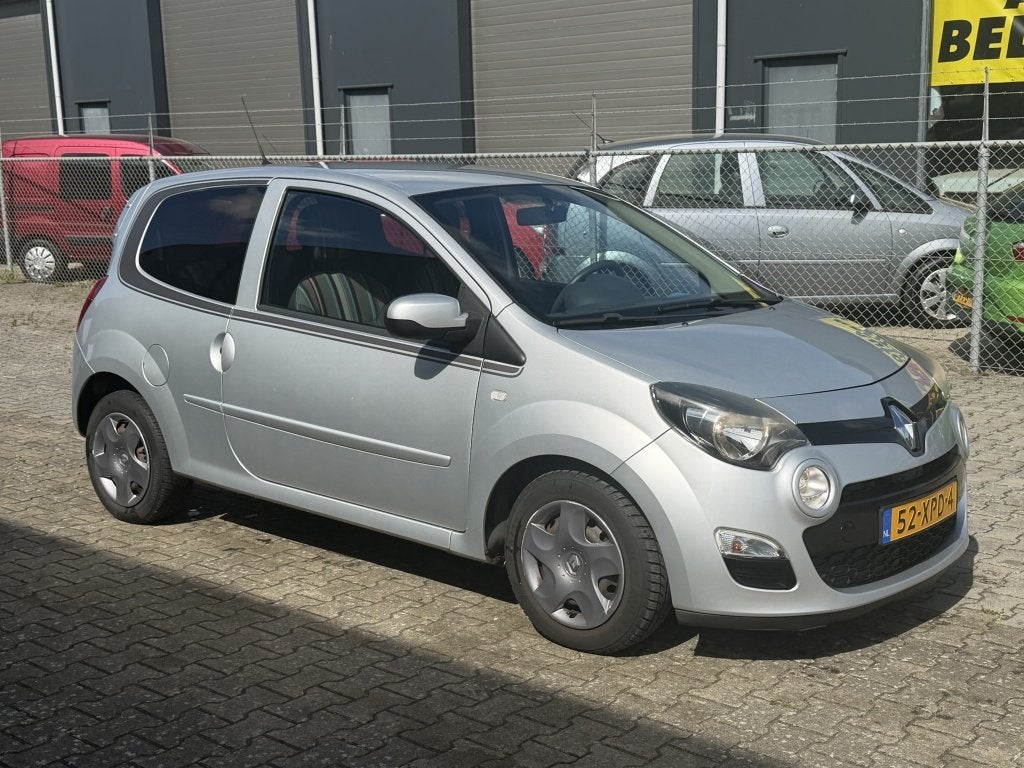 Renault Twingo 1.2 16V Airco Cruise Apk:nieuw bij aflevering, Voorwielaandrijving, Twingo, Gebruikt, 4 cilinders