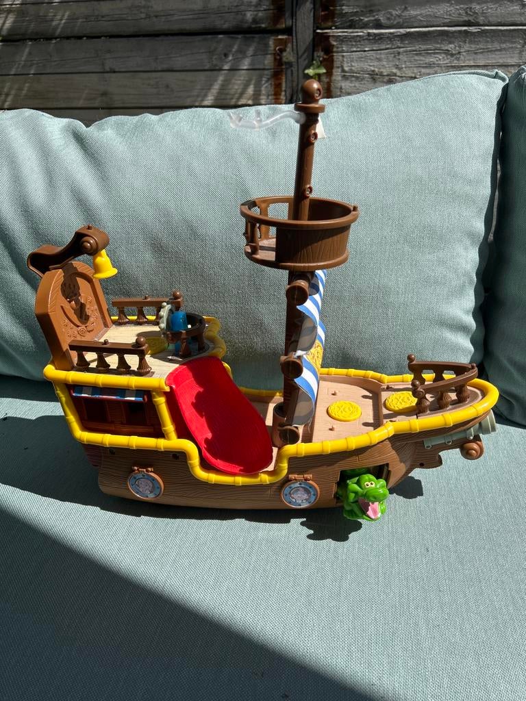 Leuk piratenschip speelgoed met glijbaan en krokodil, Ophalen, Gebruikt, Jongen of Meisje