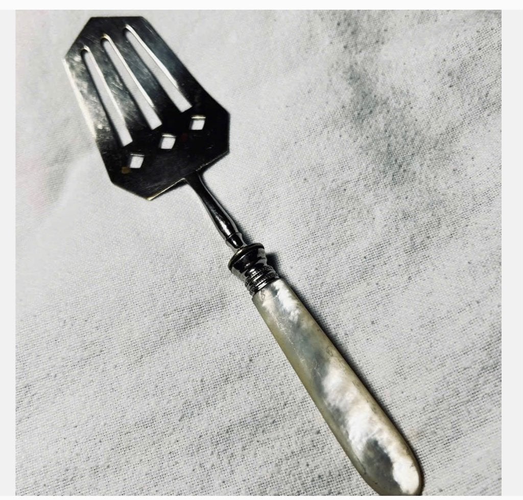 Parelmoer handvat met Sardine vork 16,5 cm, Ophalen of Verzenden