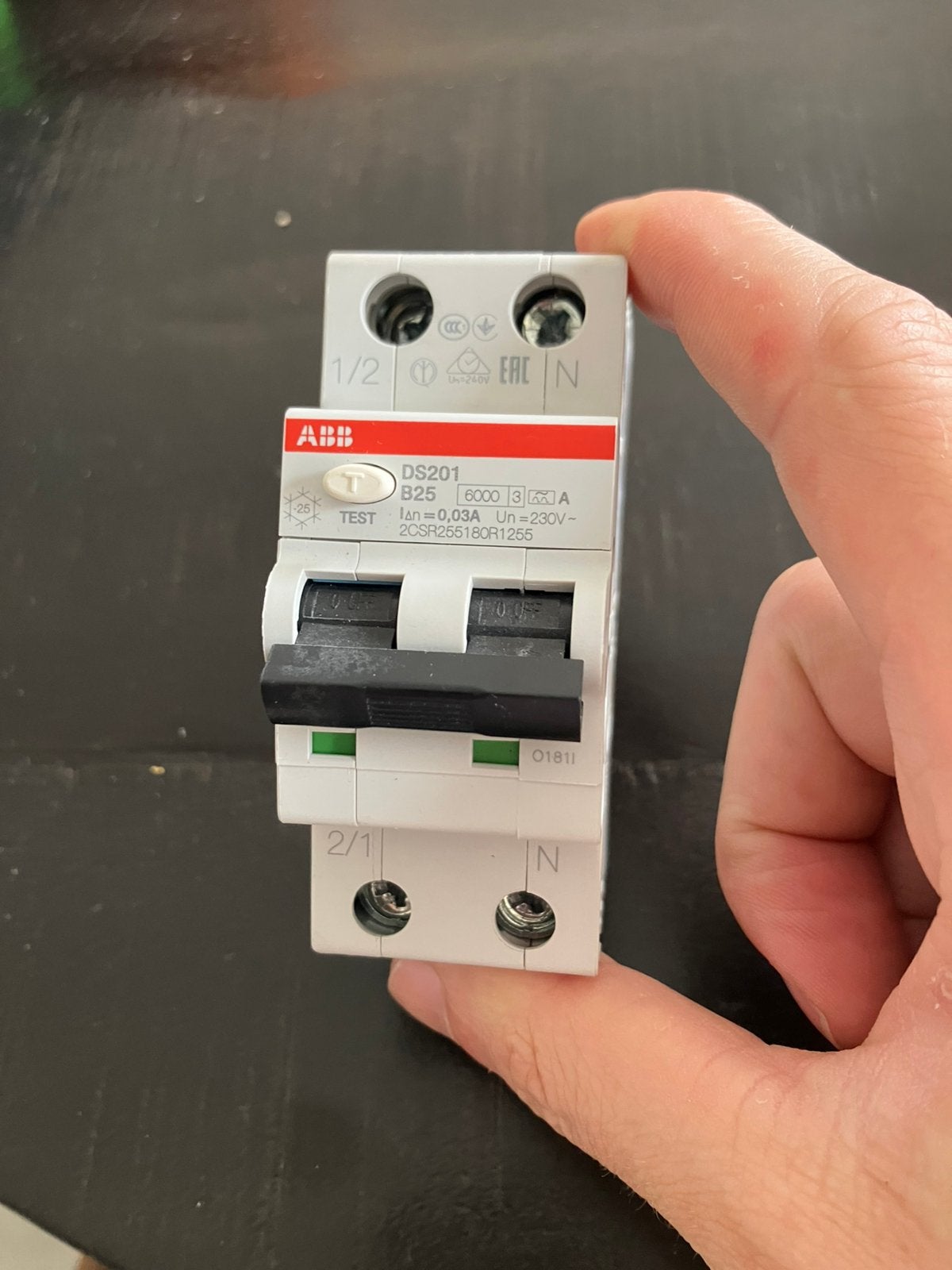 ABB aardlekautomaat DS201 B 25A 1P+N 300mA – 2CSR255180R3255, Ophalen of Verzenden, Zo goed als nieuw