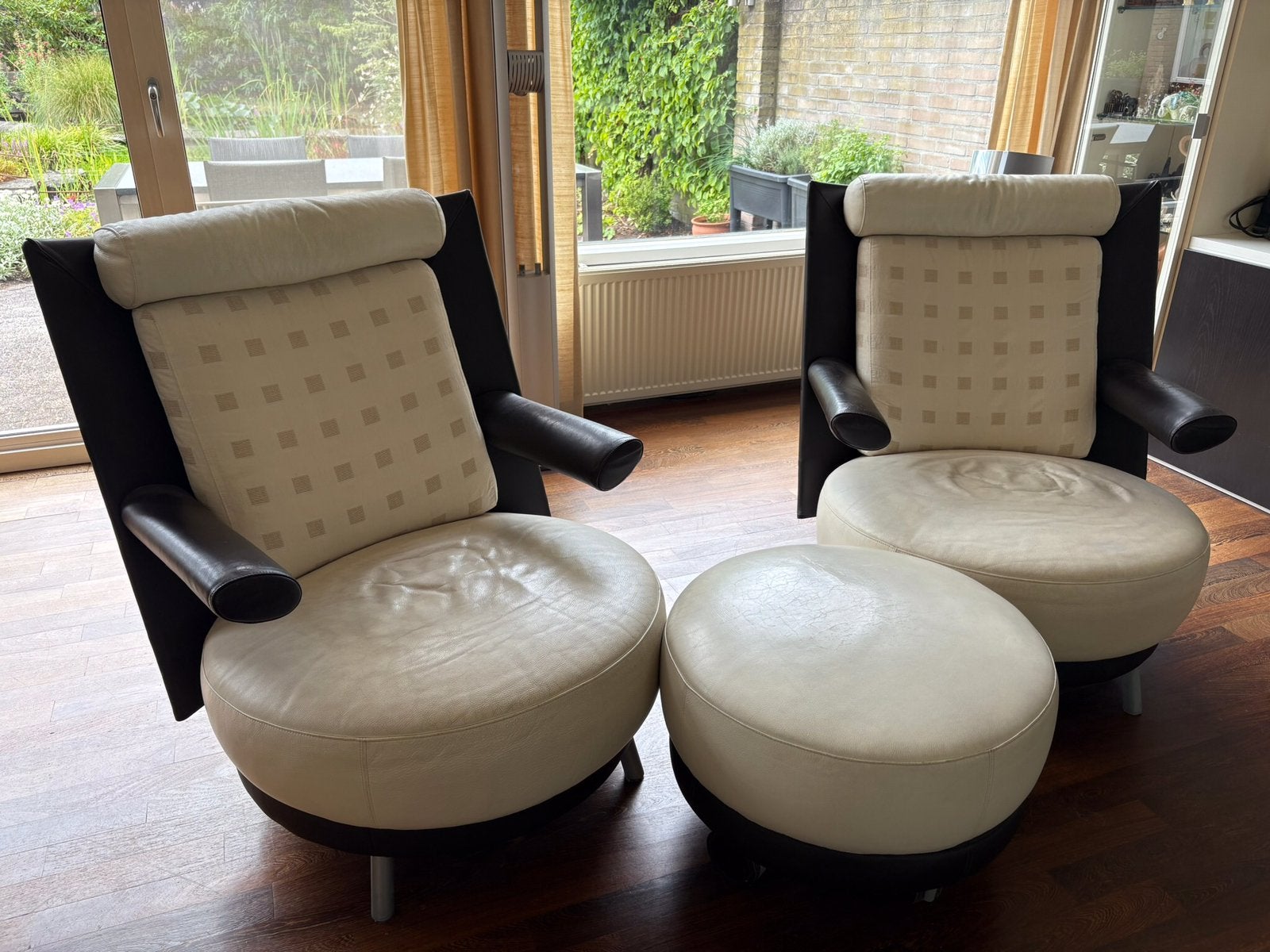 Twee fauteuils en één hocker, Ophalen, Gebruikt, 75 tot 100 cm, 75 tot 100 cm