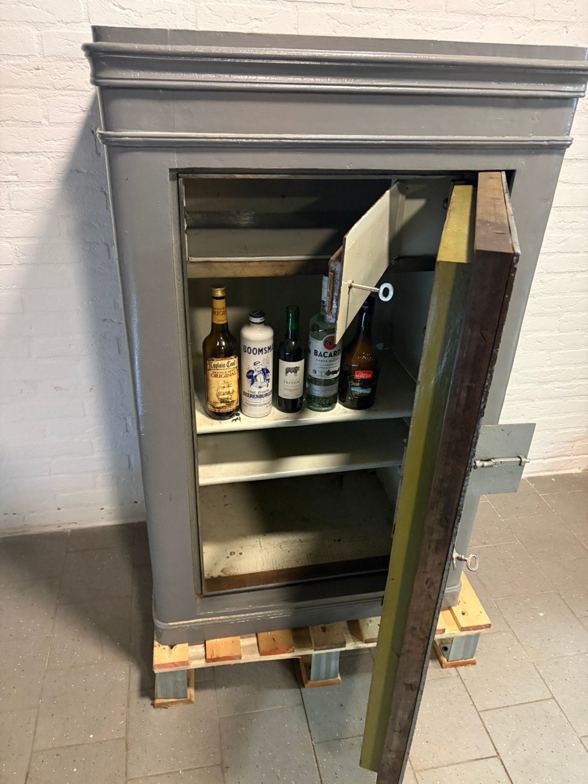 Drank kast wijn kast 1913, Ophalen, Zo goed als nieuw, 25 tot 50 cm, 50 tot 100 cm