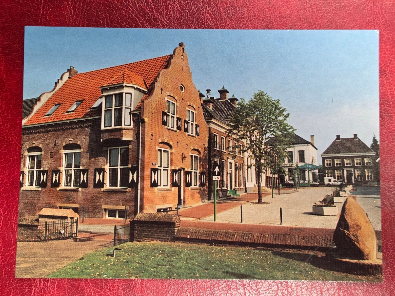 Aalten bij Bredevoort Gemeentehuis, Verzamelen, Ophalen of Verzenden, 1960 tot 1980