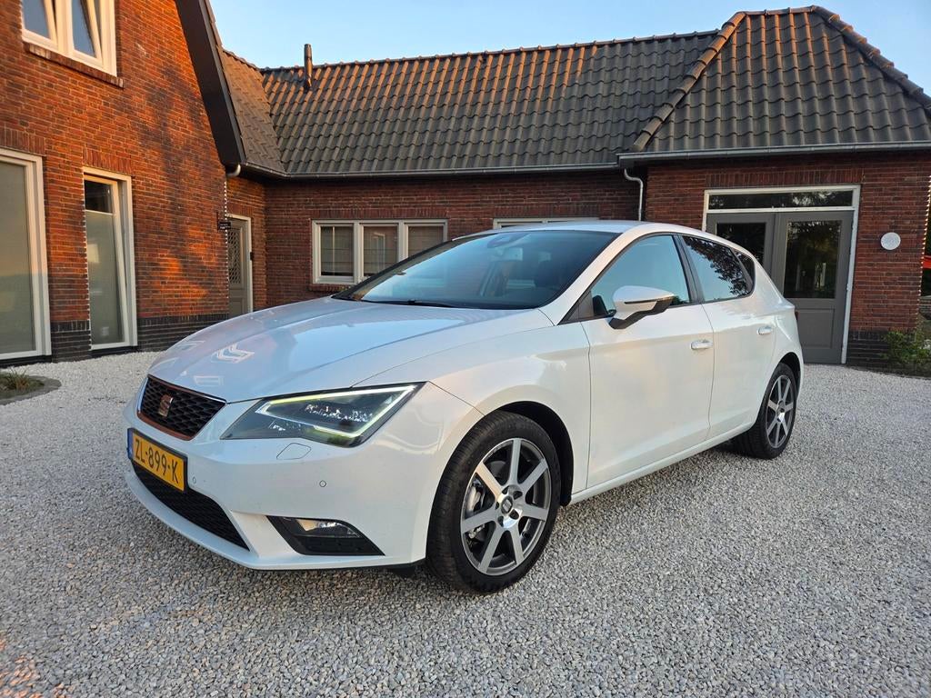 Seat Leon 1.2 TSI DSG Vol opties, 4 cilinders, Leon, 610 kg, Particulier