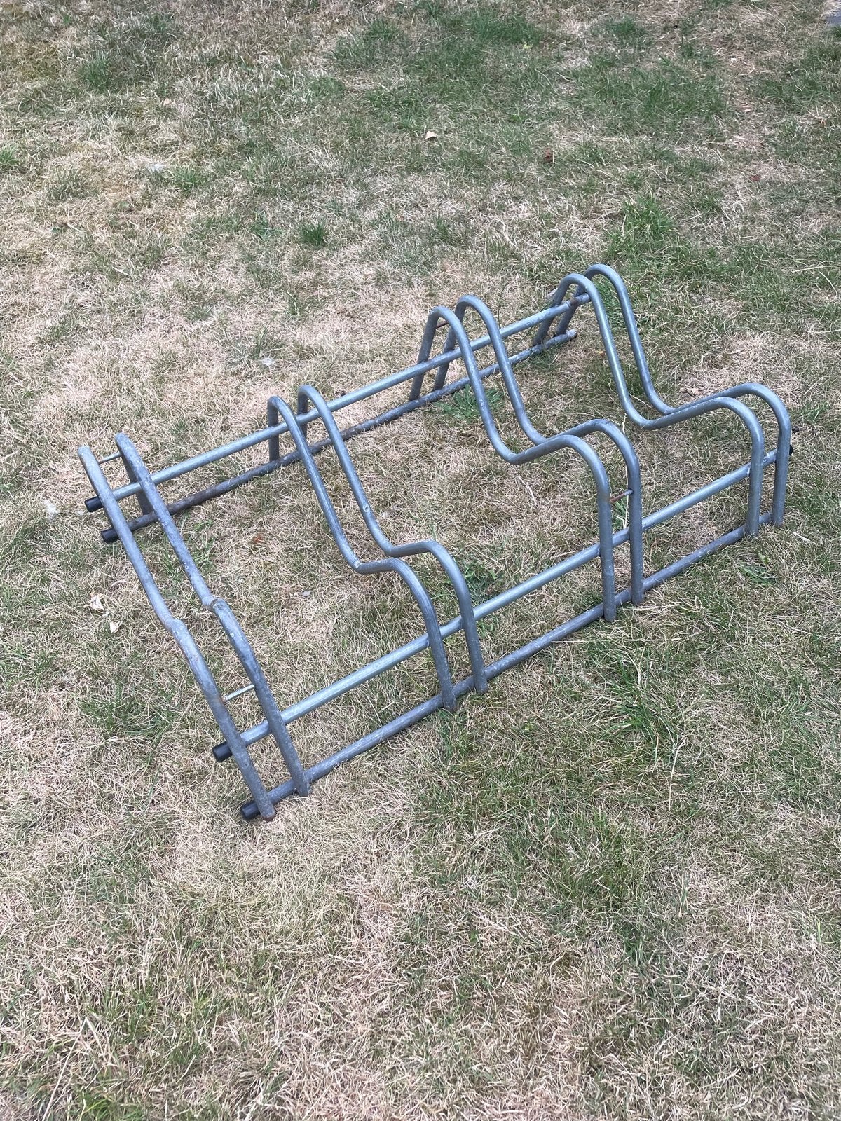 Gratis ophalen: Fietsenrek voor 4 fietsen, Ophalen, Gebruikt