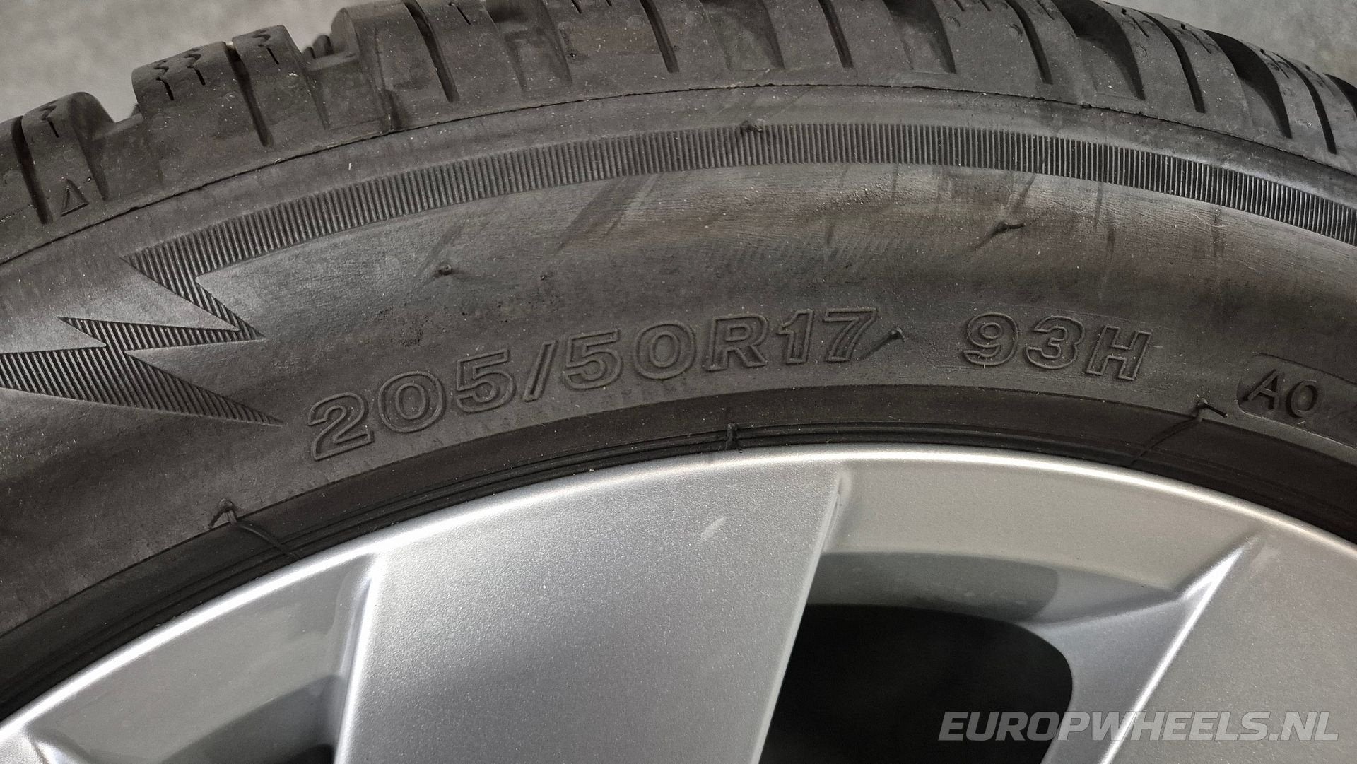 17 inch VW Golf 5 6 7 8 Belmont velgen winterbanden, Gebruikt, -, -, Banden en Velgen