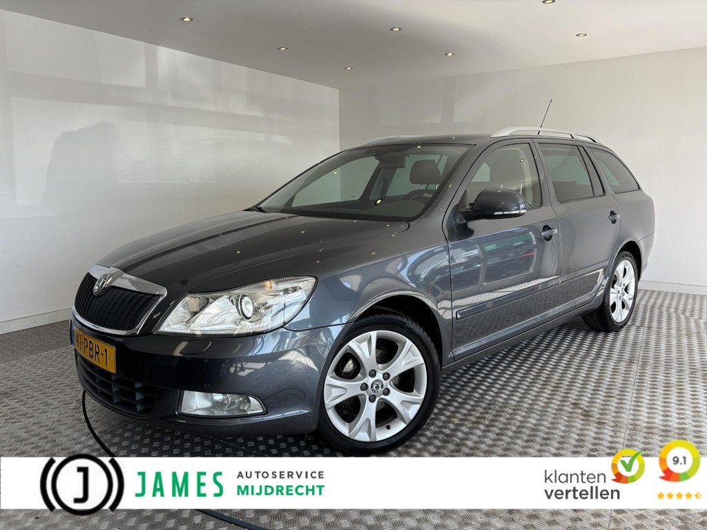 Skoda Octavia Combi 1.2 TSI Elegance Business Line, Auto's, Euro 5, Stof, Gebruikt, 4 cilinders