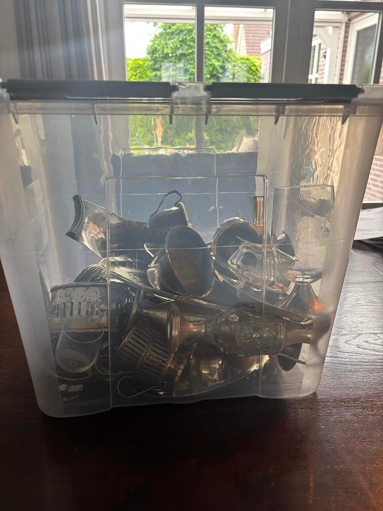Krat vol verzilverd objecten en servies, Antiek en Kunst, Antiek | Goud en Zilver, Ophalen of Verzenden, Zilver
