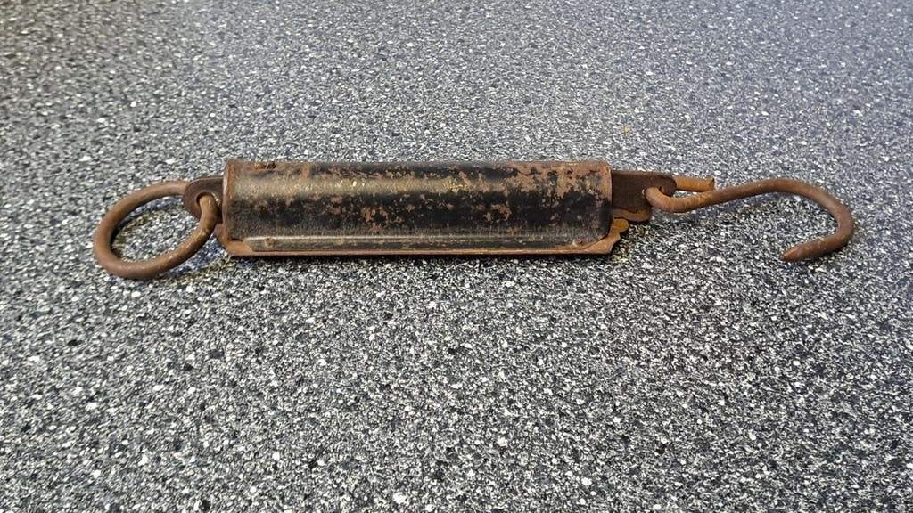 Antieke hangweegschaal, met een charmante roestige patina, Antiek en Kunst, Ophalen of Verzenden