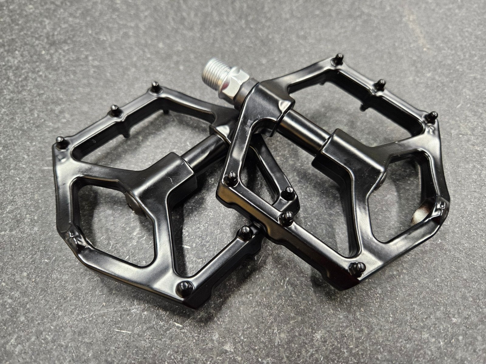ULTRA-GRIP Aluminium Platform Pedalen Nieuw, Crankstel of Pedalen, Nieuw, HILLSIDE, Ophalen of Verzenden