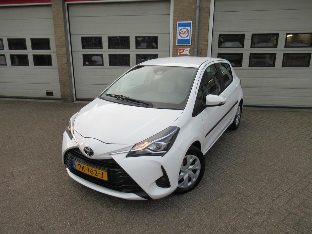 Toyota Yaris 1.5 VVT-i Aspiration AUTOMAAT (bj 2017), Auto's, Euro 6, 4 cilinders, Wit, Origineel Nederlands