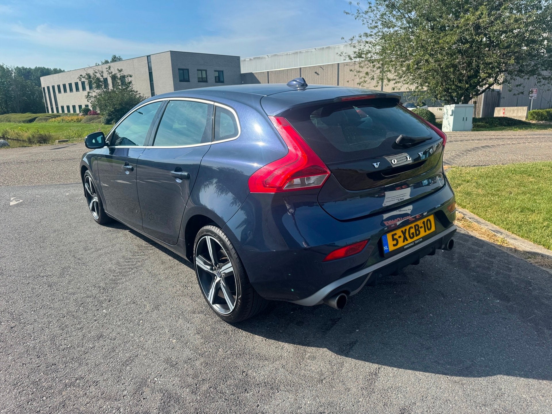 Volvo V40 | 2014 | 2.0 D4 R-Design Business | Export en hand, Voorwielaandrijving, Euro 5, Gebruikt, Blauw