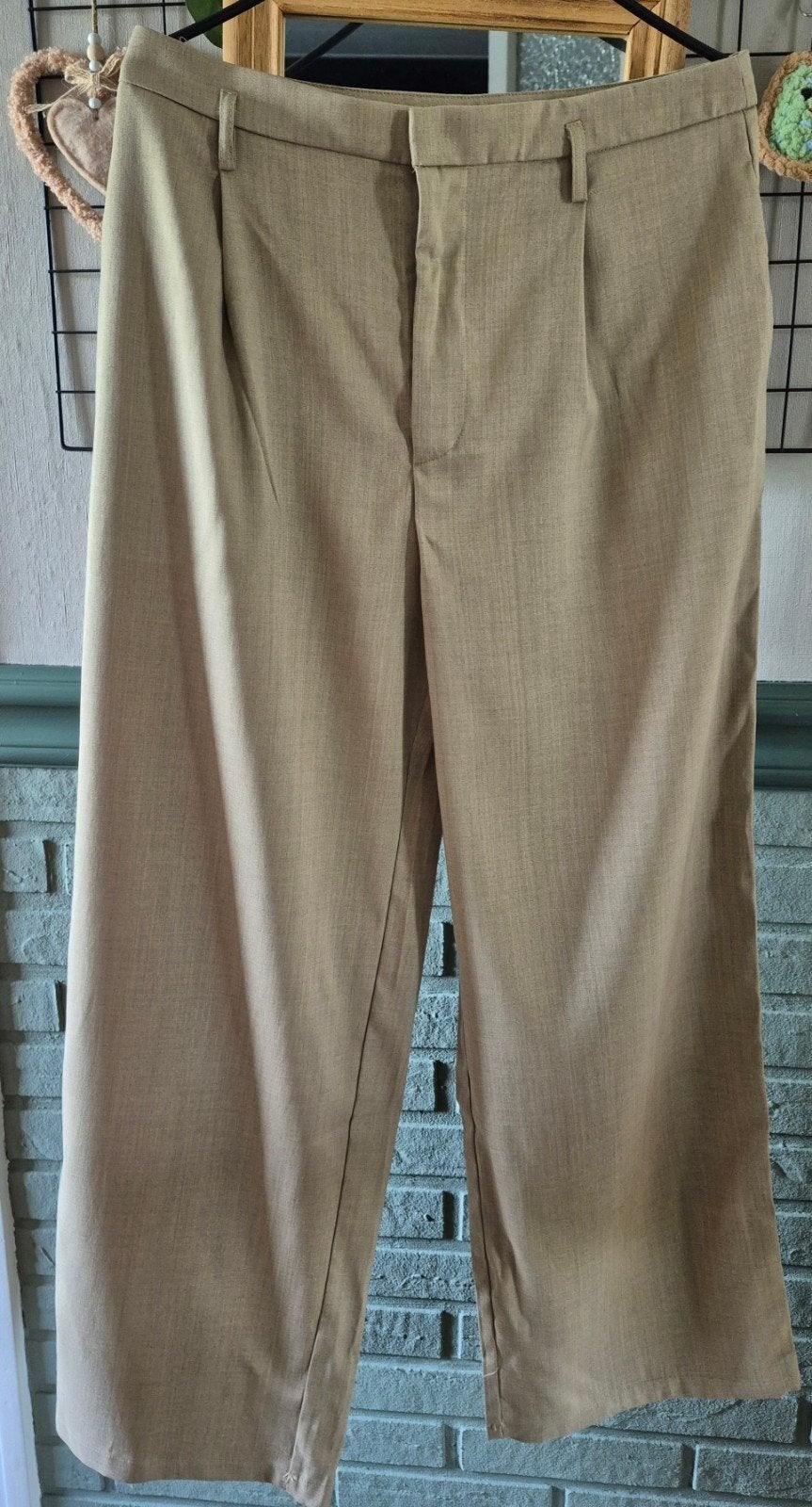 Forever 21 Pantalon Maat M - Beige, Kleding | Dames, Maat 38/40 (M), Beige, Nieuw, Ophalen of Verzenden