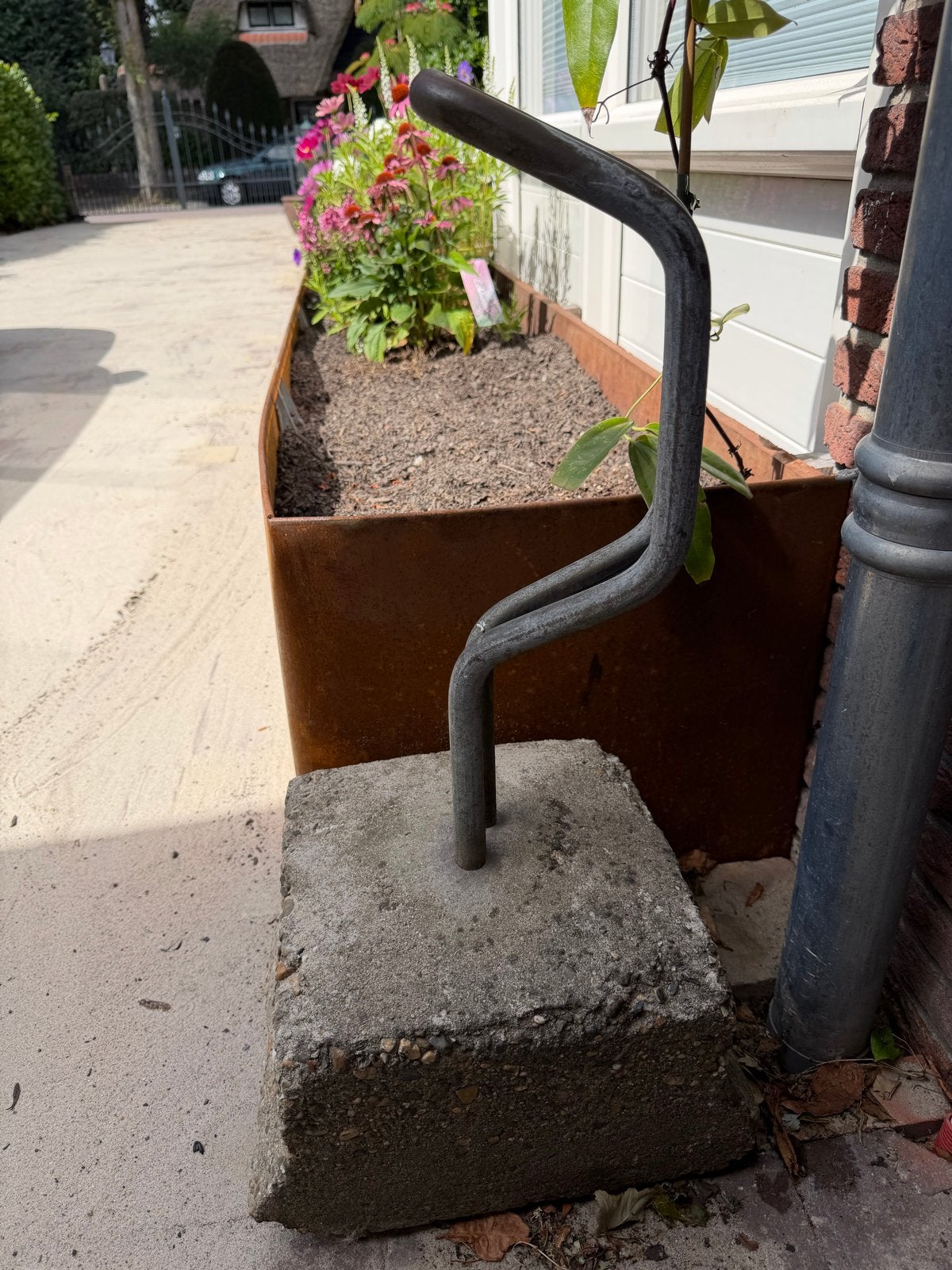 Fietsklem, fietsstandaard met blok beton, Ophalen