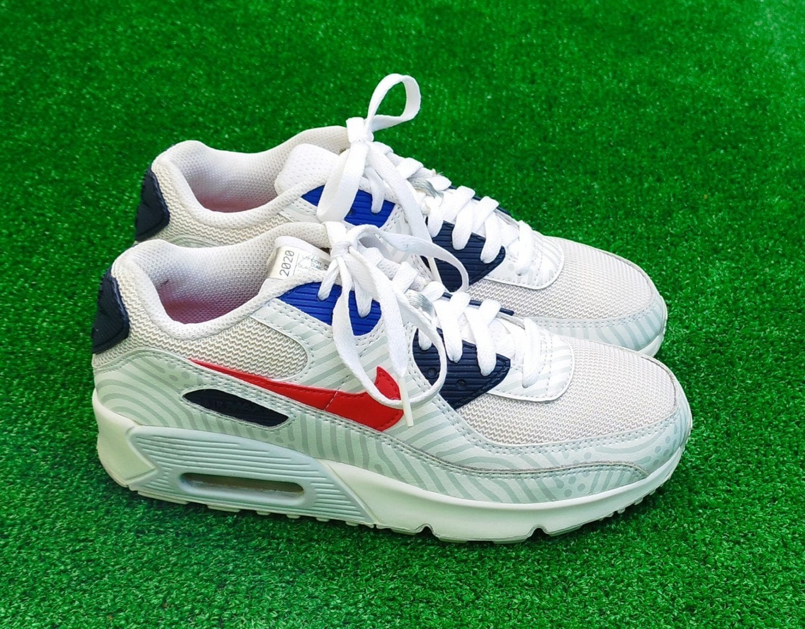 Nike Air Max 90 Sportschoenen - Maat 38.5, Kleding | Dames, Schoenen, Nike, Inc., Ophalen of Verzenden, Zo goed als nieuw, One Bowerman Drive, Beaverton, Oregon 97005, USA