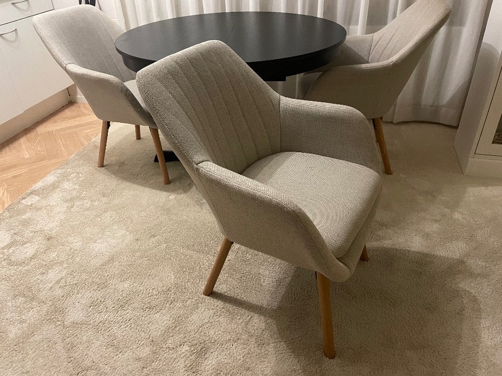 Ronde zwarte eettafel met 2 beige stoelen, Ophalen, Gebruikt, 50 tot 100 cm, 100 tot 150 cm